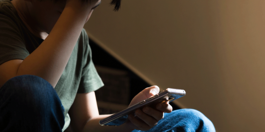 1024px x 512px - What Apps Should Kids Not Have? - Safes