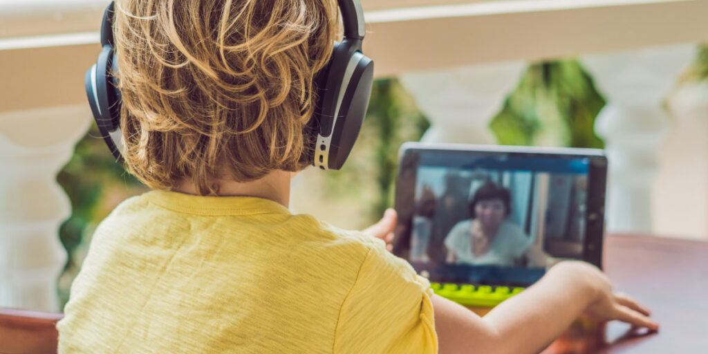 Tips for Co-Parents on Using Technology to Enhance Children's Lives