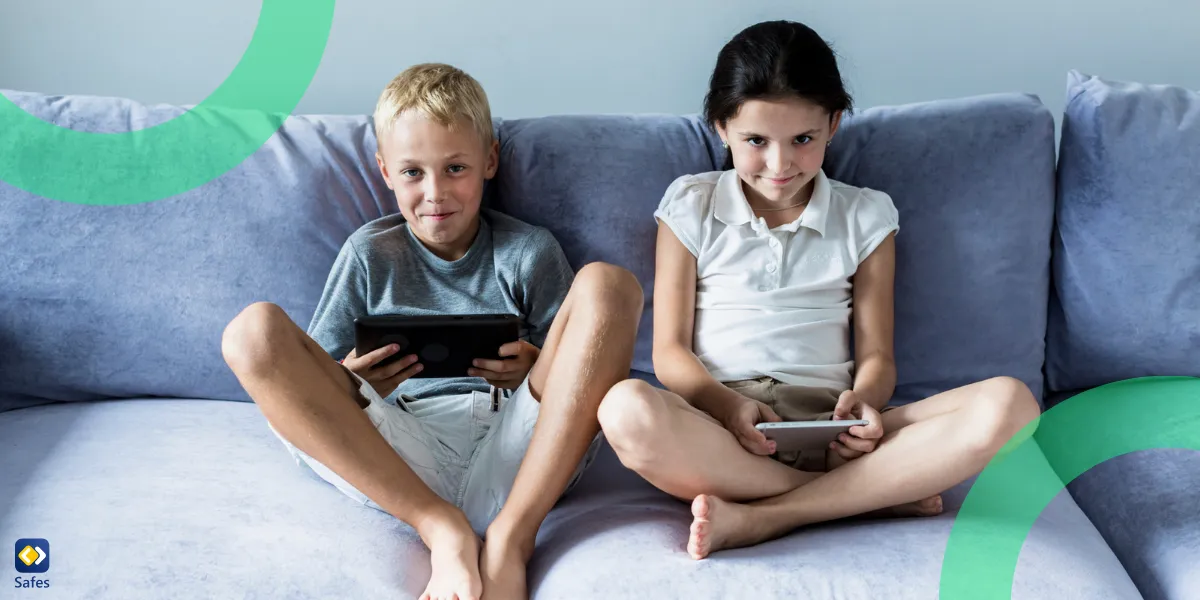 Kinder spielen Spiele über Chromecast